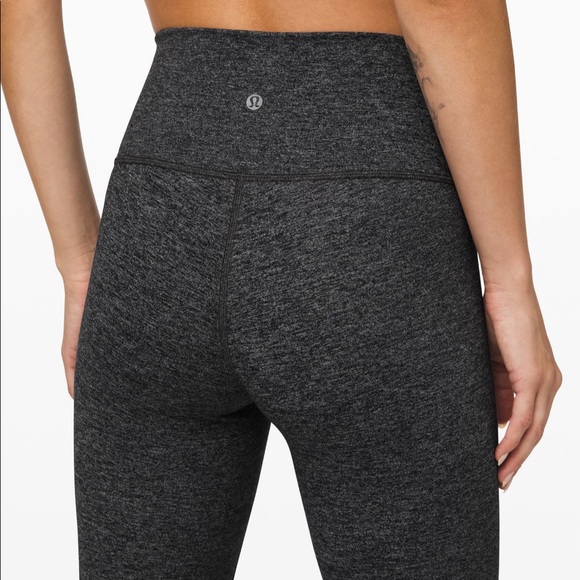 Lululemon Wunder Under 28”, Size 12 - Picture 6 of 6